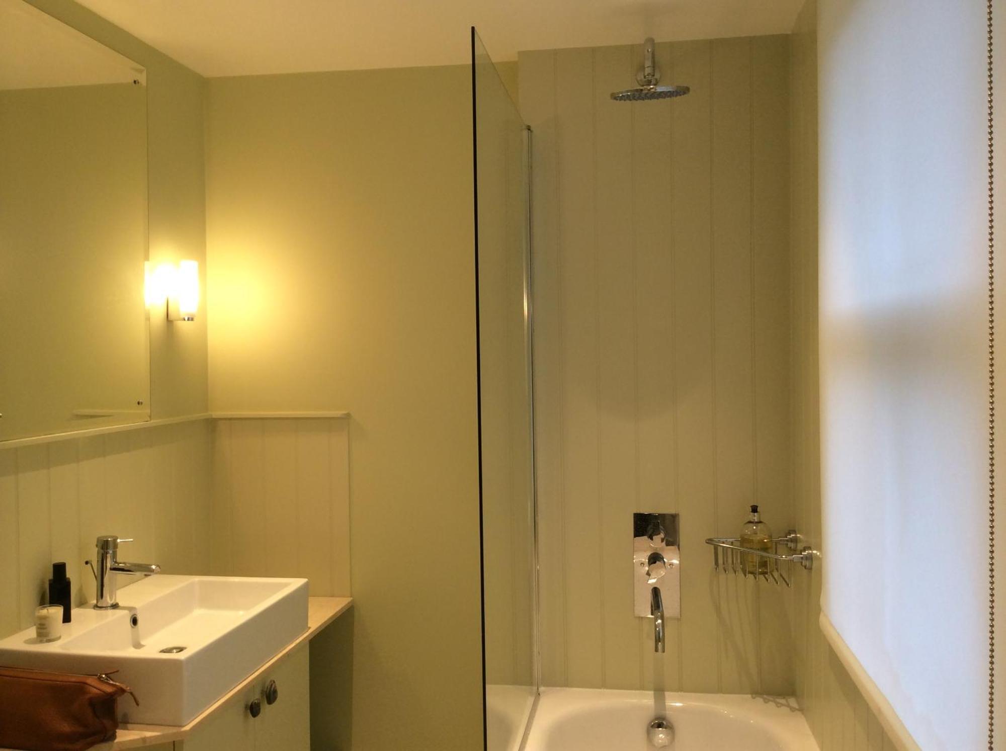 Bed and breakfast Ensuite Roof Terrace Nr Nine Elms *